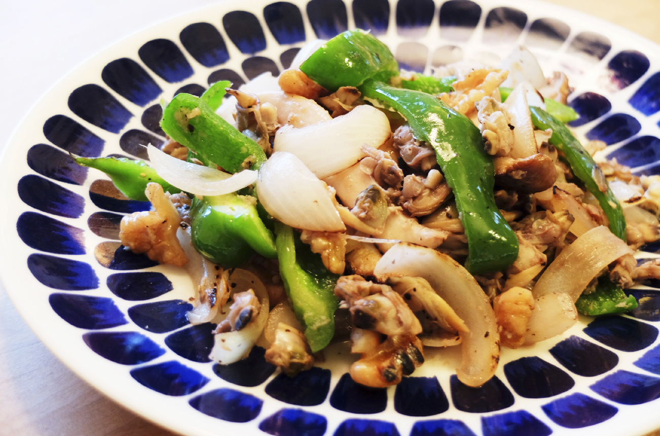 あさりとナッツの炒め物