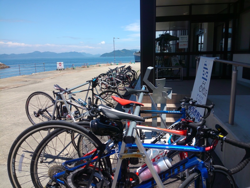 ゲストハウス「なみトみなと」は、しまなみ海道やはまかぜ海道、とびしま海道のサイクリング拠点