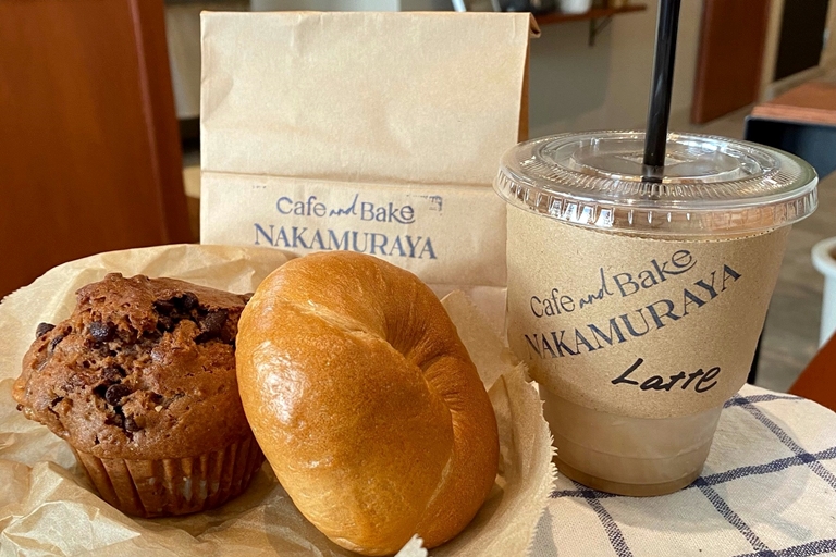 Cafe & bake nakamurayaのコーヒーとベーグル、ケーキ